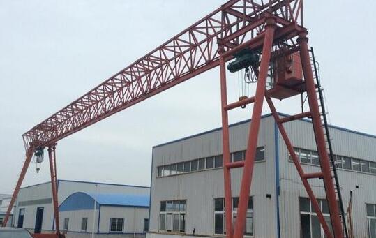 起重機(jī)需要按時清理嗎？起重機(jī)機(jī)械零件的清理方式